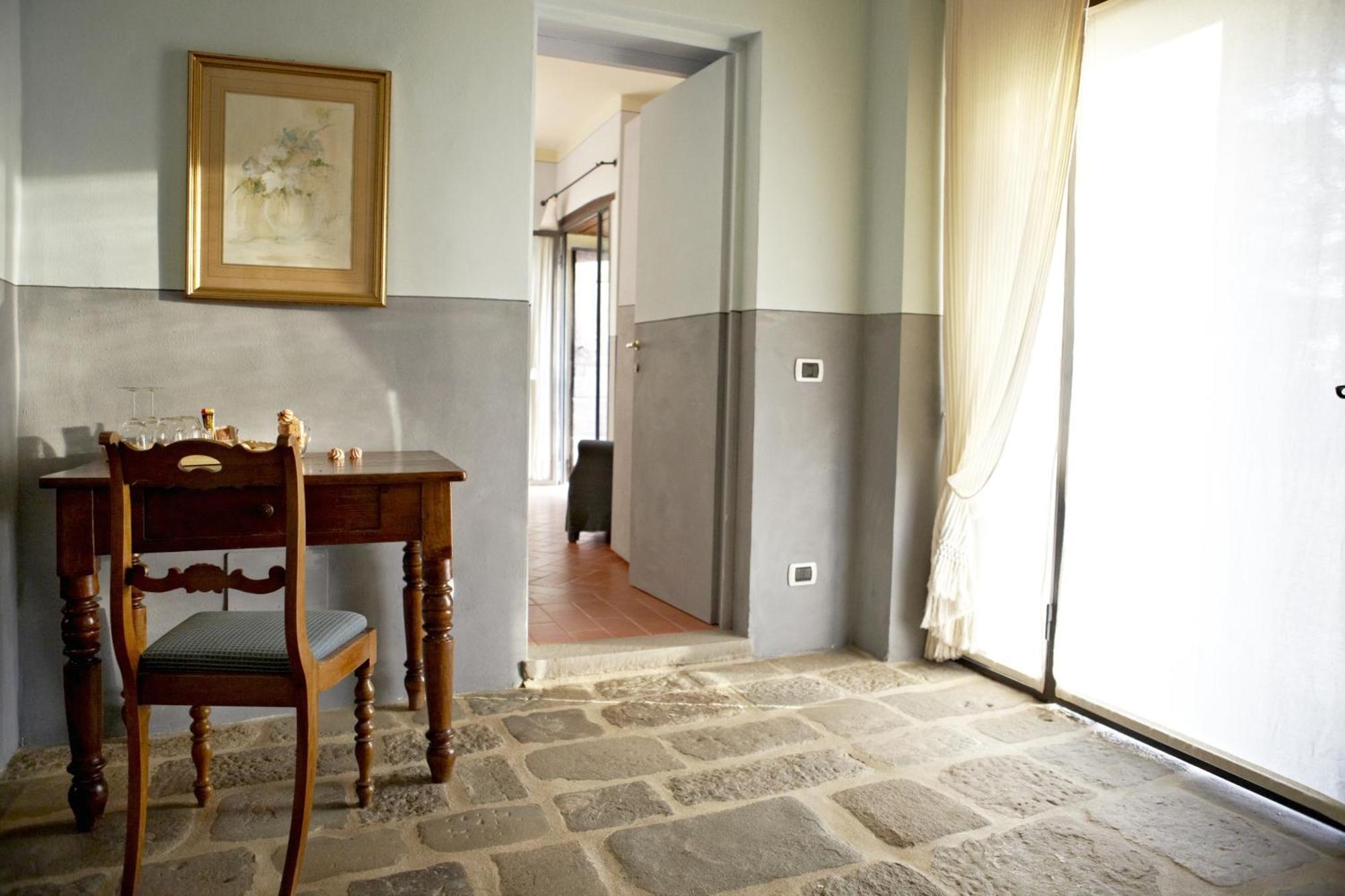 Relais Villa Belpoggio - Residenza D'Epoca Loro Ciuffenna Værelse billede
