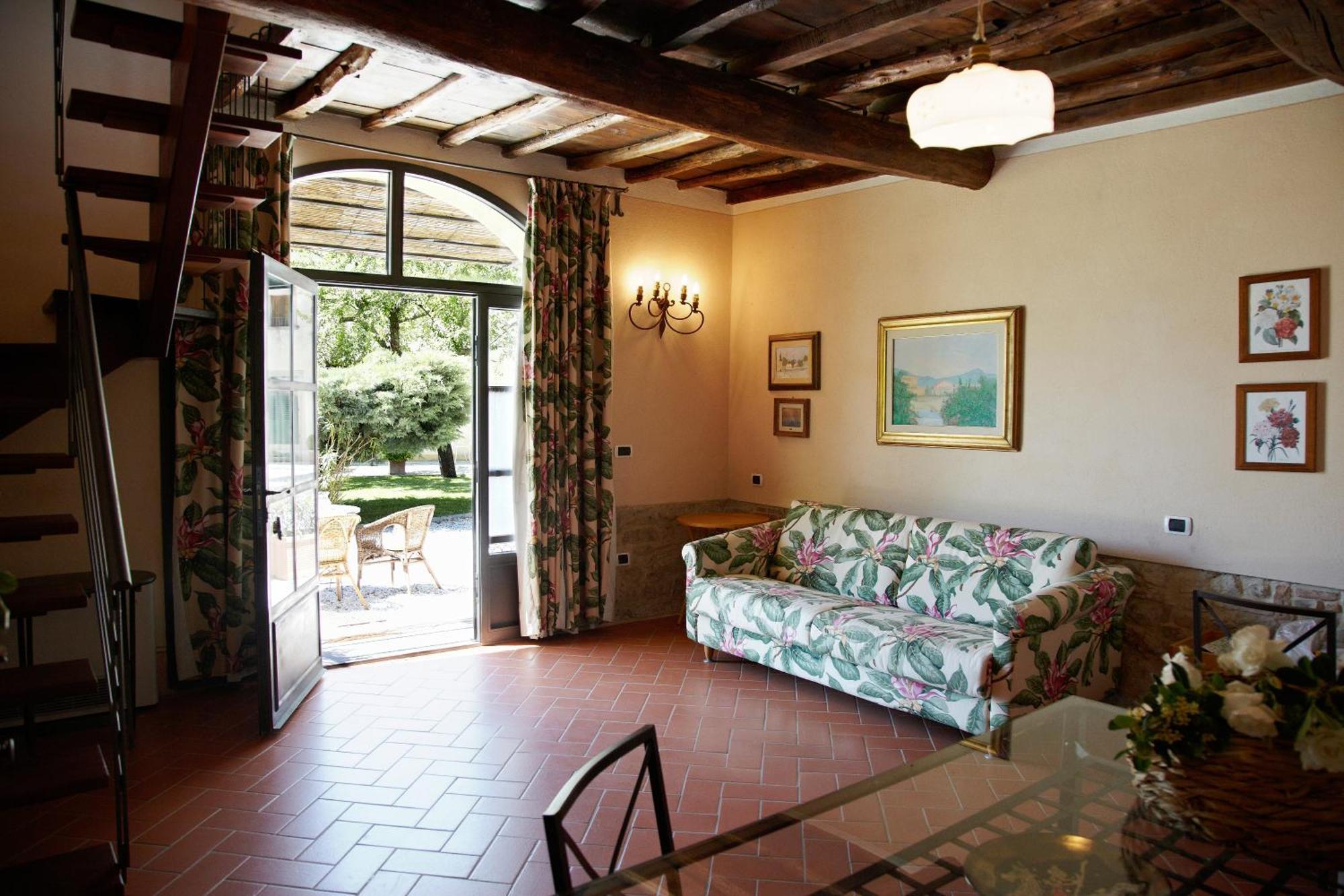 Relais Villa Belpoggio - Residenza D'Epoca Loro Ciuffenna Værelse billede